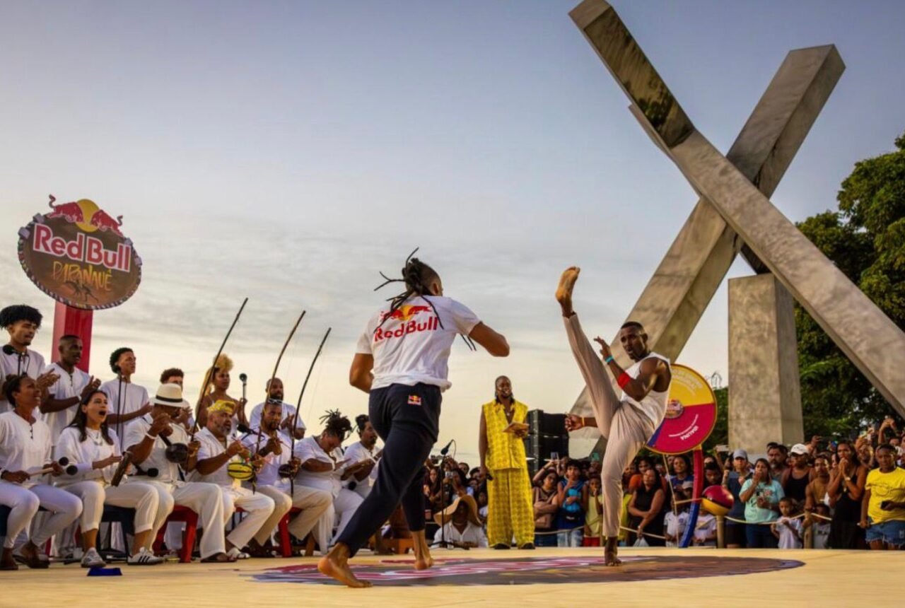 Salvador recebe competição que transforma a capoeira em espetáculo esportivo no Pelourinho